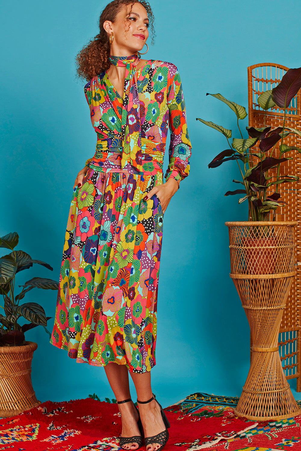 Onjenu SHARON Midi Dress Sky Flower Multi - Sub Couture